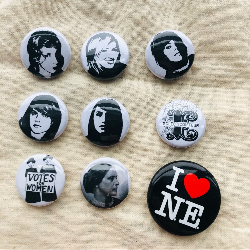 Assorted pins - Picture 2 of 4